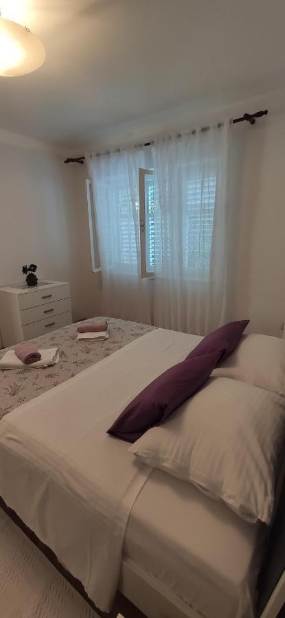 Pahljina Apartments Palit 外观 照片