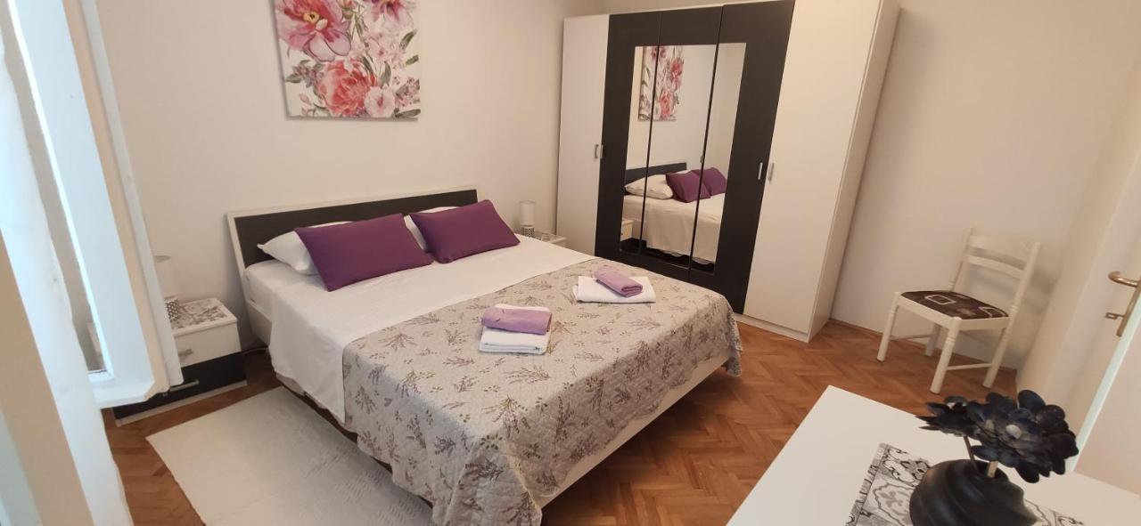 Pahljina Apartments Palit 外观 照片