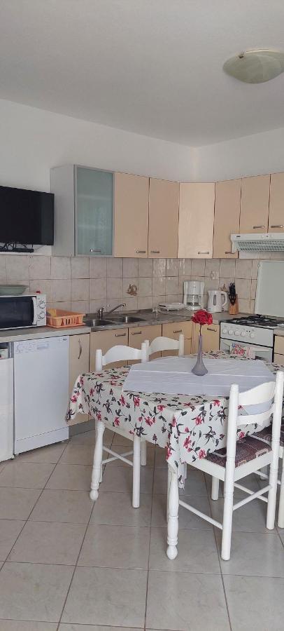 Pahljina Apartments Palit 外观 照片
