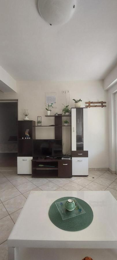 Pahljina Apartments Palit 外观 照片